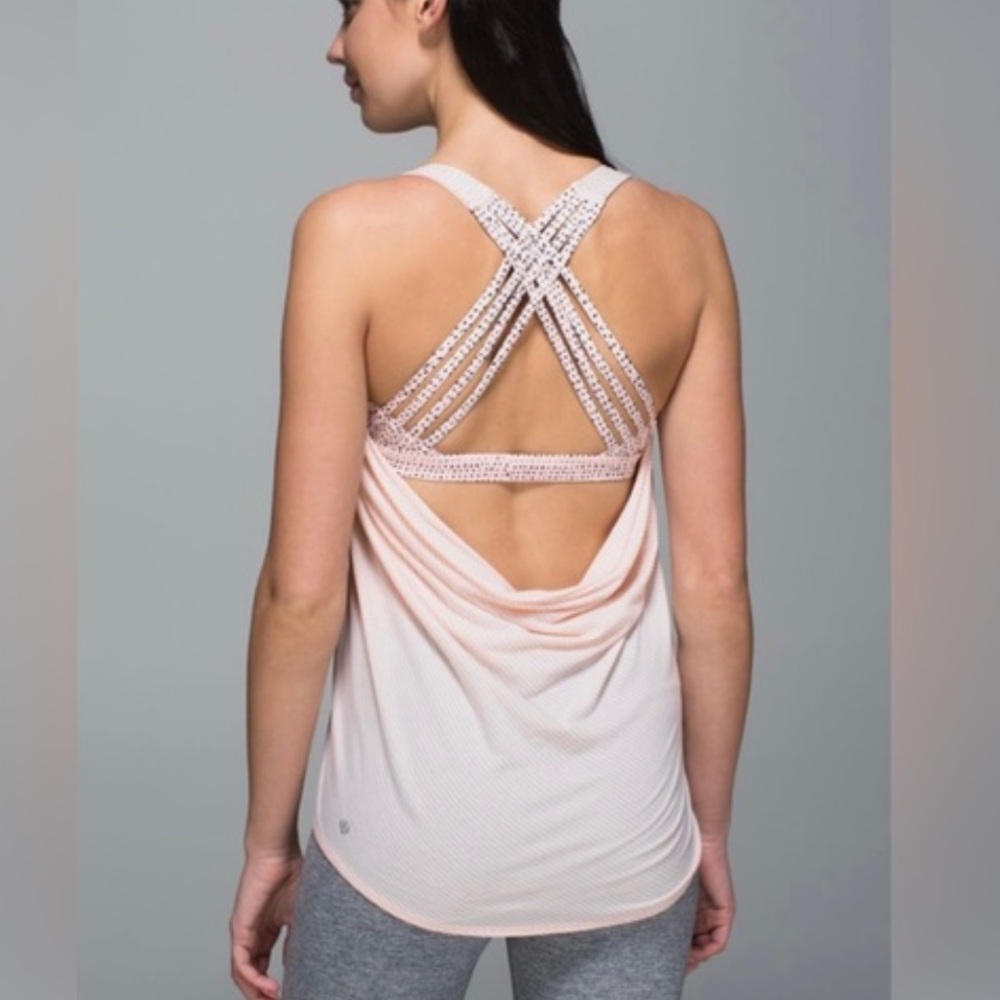 Lululemon tank top size 6. flawed, 2 minor stains